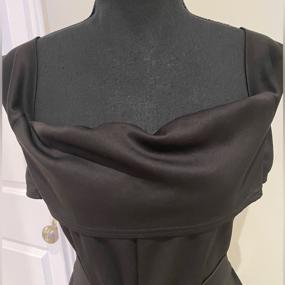 OFF THE SHOULDER SPLIT MIDI BODYCON
DRESS - Picture 11 of 11